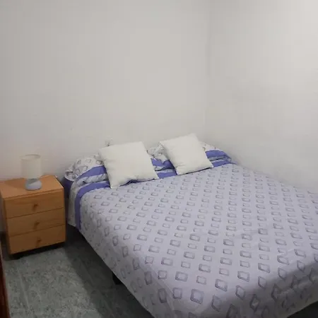 Habitacion Grande En Piso Compartido Con 2 Adultos Y 1 Perrito Valencia Exterior foto