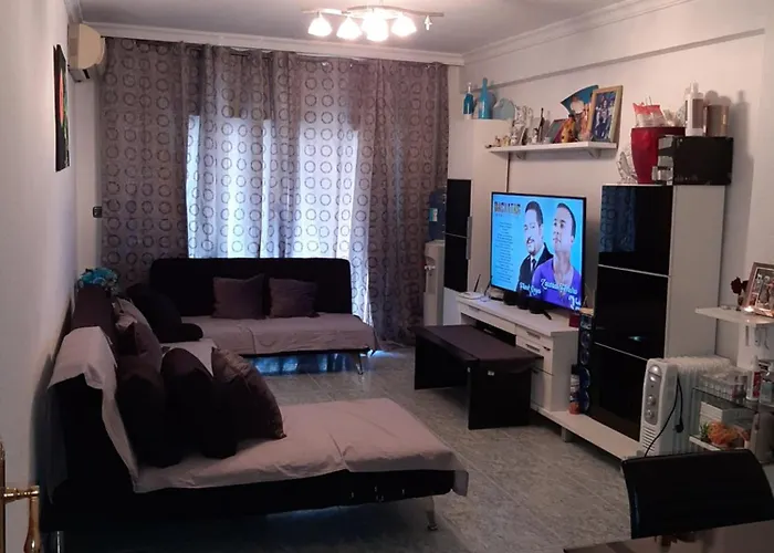 Habitacion Grande En Piso Compartido Con 2 Adultos