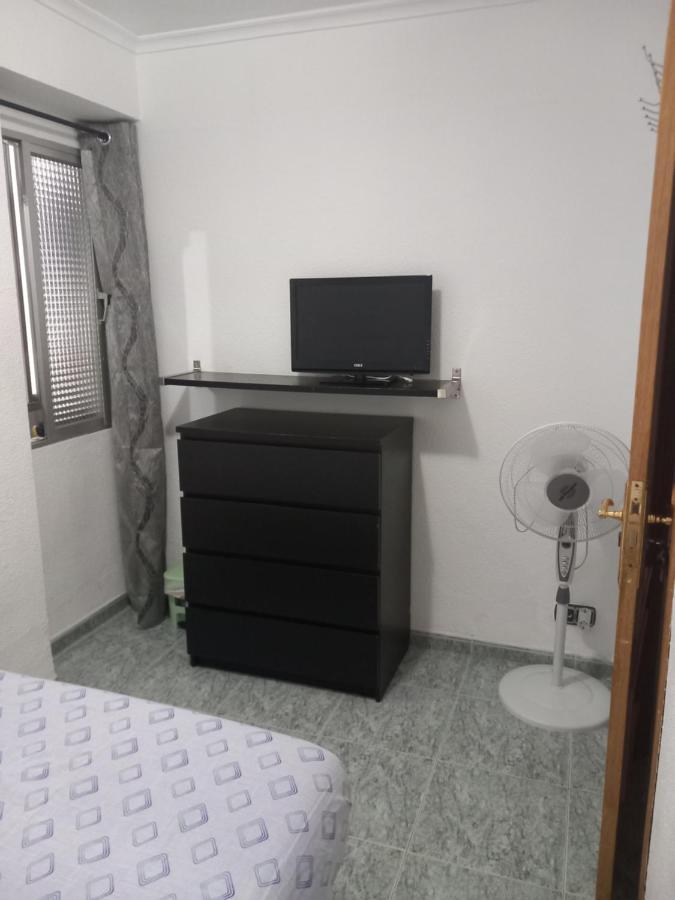Privatunterkunft Grande En Piso Compartido Con 2 Adultos Y 1 Perrito
